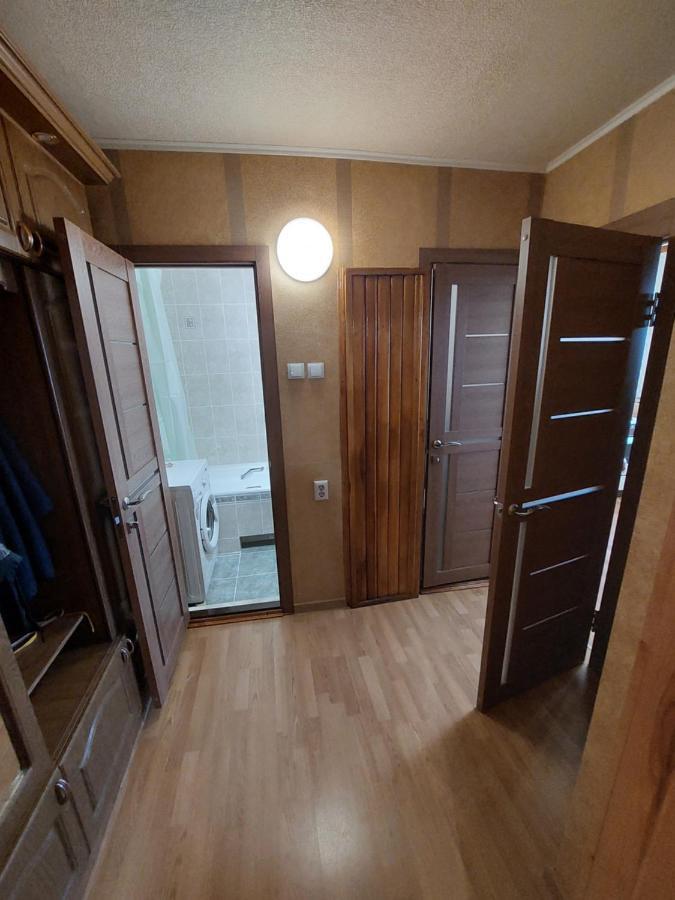 2К Апартаменты Ул.Ревуцкого 19/1 Kyiv Exterior photo